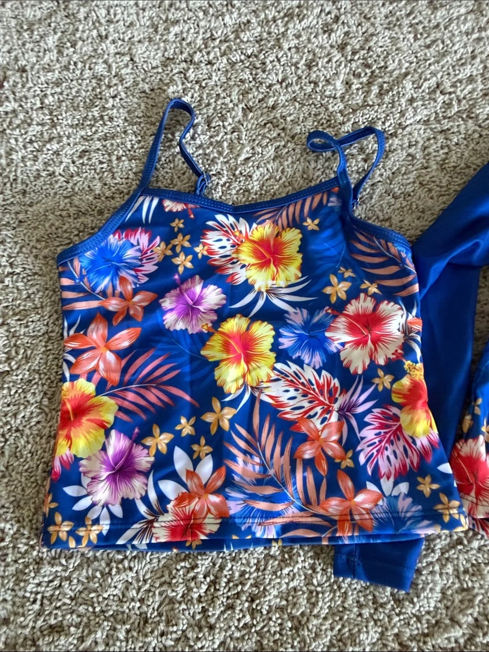 NWT Amazon Girls Blue Floral Rashguard Tankini Set with Ruffle Bottoms size 7-8